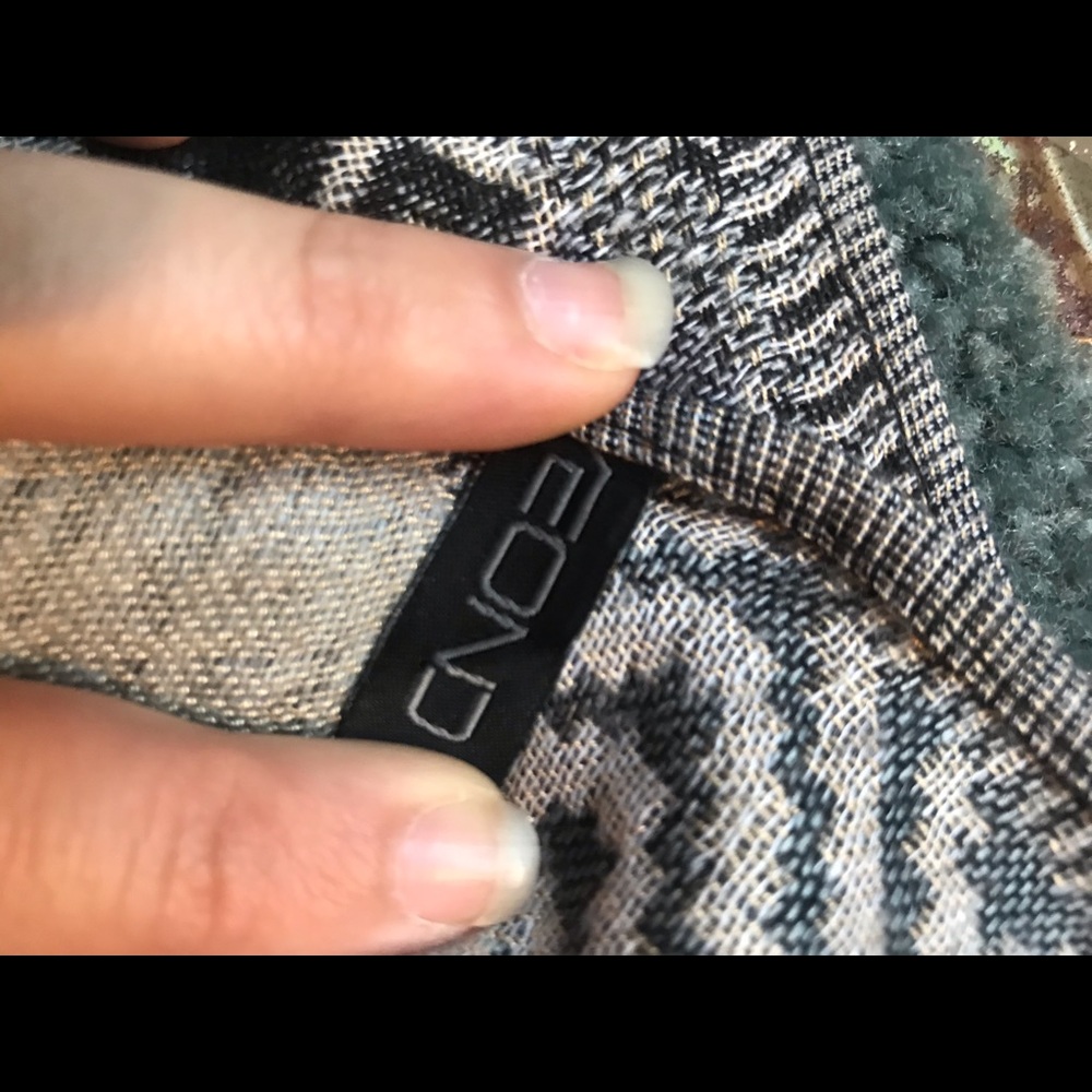Blue patterned scarf - Picture 3 of 3